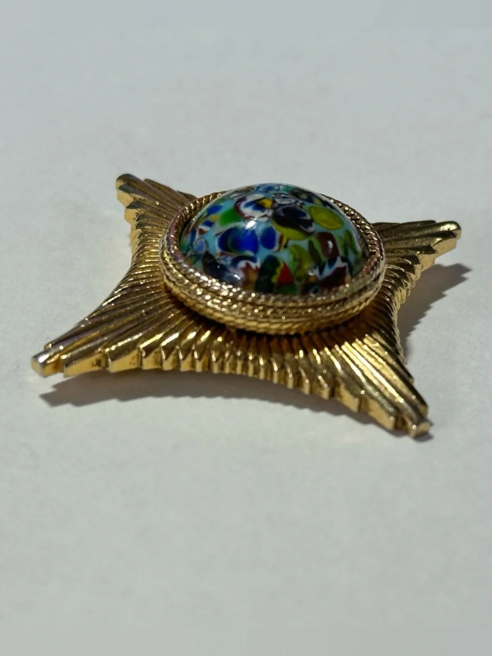 N/A elegant gold